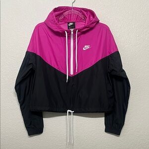Nike Women's Large Pink and Black Cropped Windbreaker Jacket